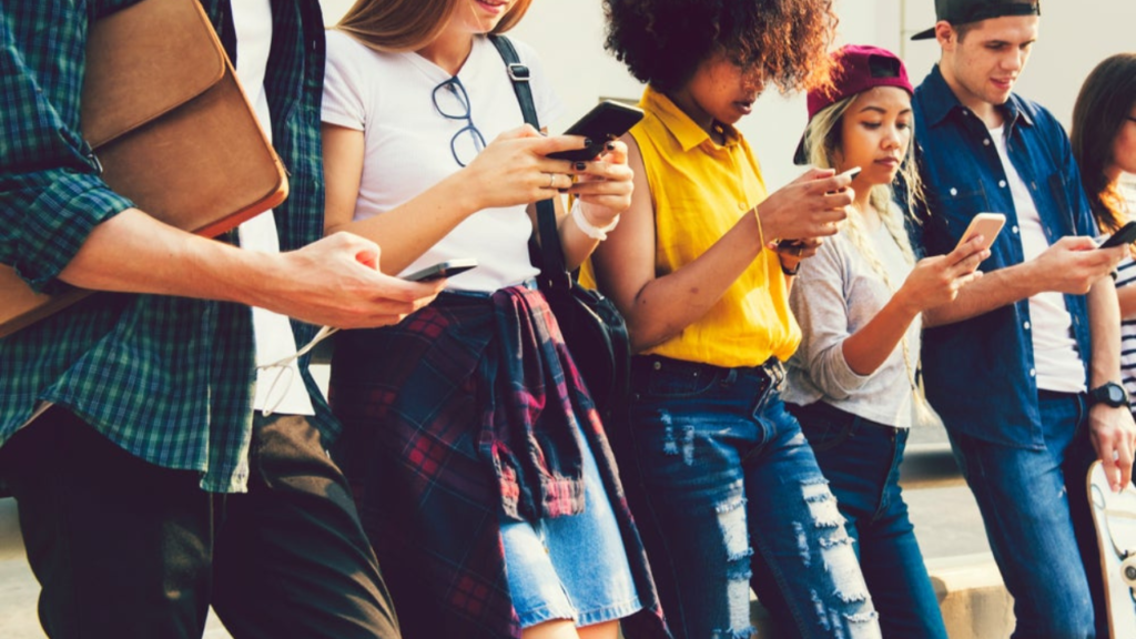 Smartphones kill conversation