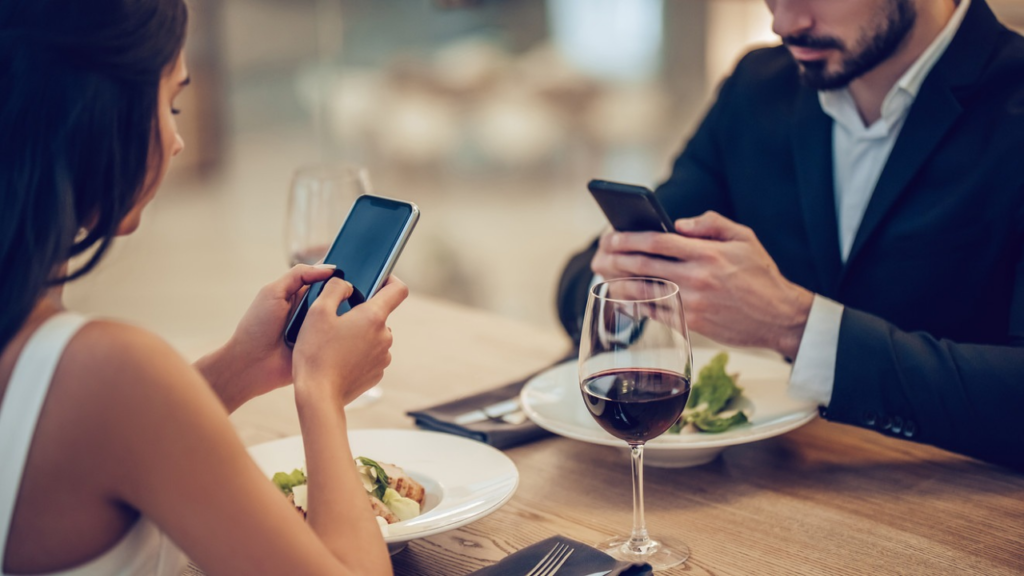 How Smartphones Are Killing Conversation 