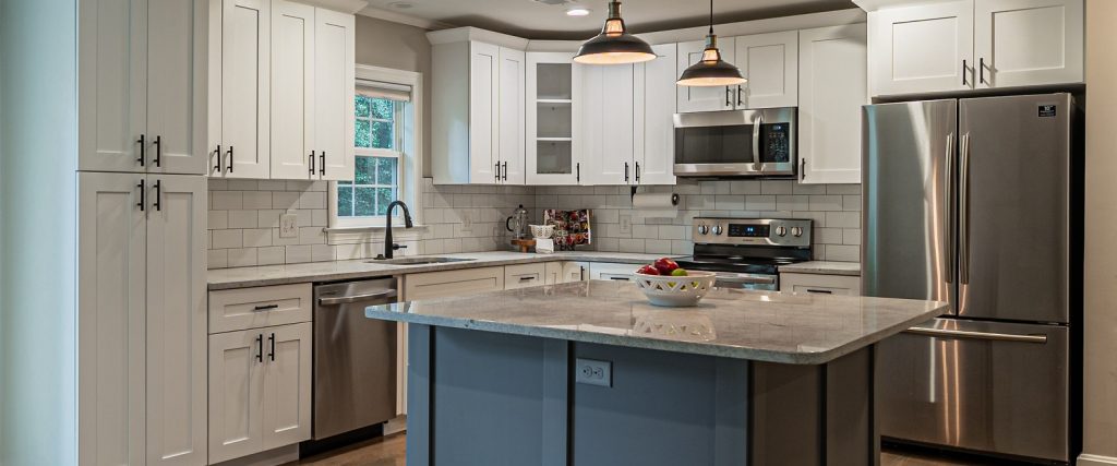 Transform Your Kitchen with Cabinets and Countertops That Fit Your Lifestyle